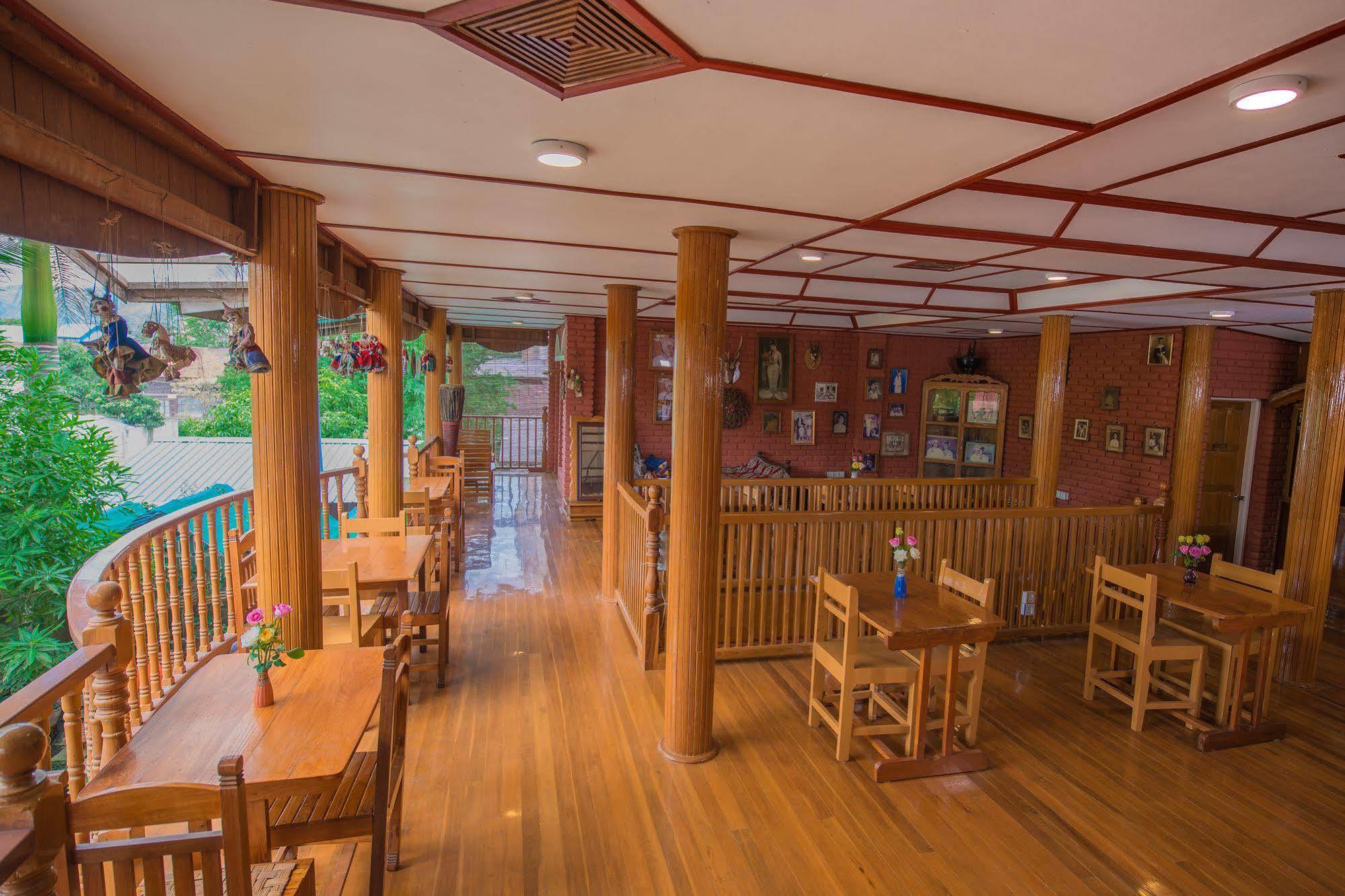 Teak Wood Hotel Nyaung Shwe Zewnętrze zdjęcie